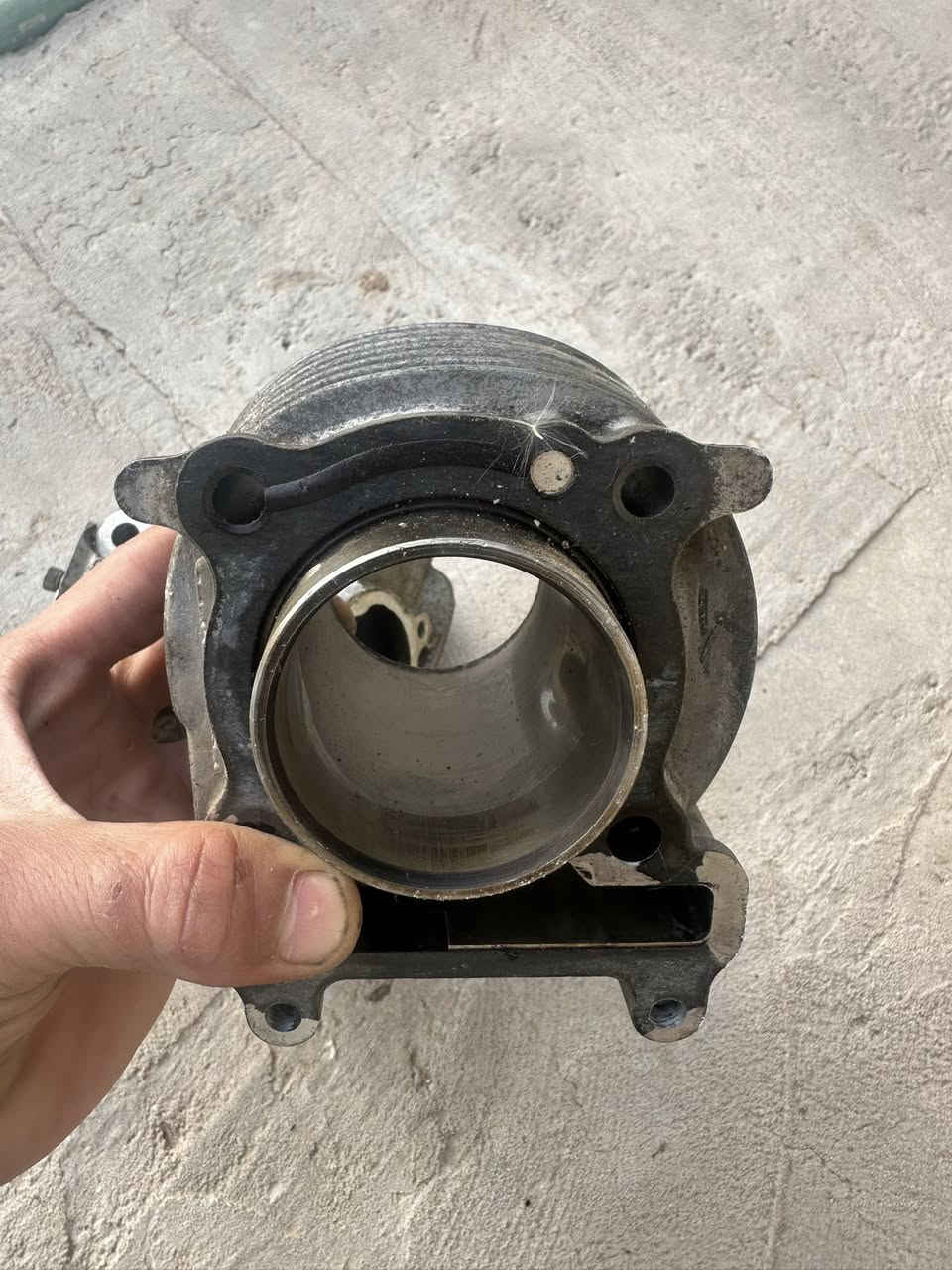 السلام عليكم بوشه وكور بلادي مال سكنس شمعه ياباني البوشه يحتاجلها بستم مكاني بغداد شارع حيفا رقمي ***********
