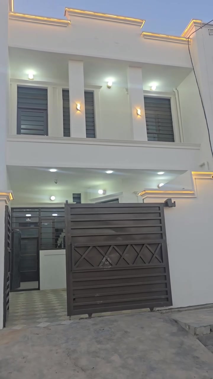 فرصة مميزة للبيع – بيت حديث البناء 🏡
السلام عليكم ورحمة الله وبركاته
بيت للبيع بمساحة 125 متر، قاطين، والبيت بعده زيرو وجاهز للسكن.
🔹 القاطع الأول: • غرفتين • صالة واسعة • ديوانية • صحية داخلية وخارجية
🔹 القاطع الثاني: • غرفتين • صحيات
✨ مميزات البيت: ✔ سحب جبسم بورد ✔ تشطيبات مرتبة وحديثة ✔ تصميم جميل ومريح ✔ البيت نظيف وجاهز للسكن
📍 الموقع: دوانم المعمل 
💧⚡ مخدوم بالماء والكهرباء
السعر مناسب للجادين، وللاستفسار***********
*********** والمعلومات أكثر يرجى التواصل.
👍 لايك 💬 تعليق 🔄 مشاركة المنشور ليصلك كل جديد
