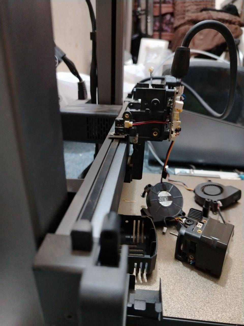 طالبعه creality hi combo
مستخدمه استخدتم بسيط اقل من ٢٥٠ ساعه 
عطلها مشكله بالهيد ( هيد كامل يرادله تبديل مذر + هيت سنك + اكسترودر ) 
ال cfs نظيف و ما بي اي مشكله 
تواصل وياي خاص للاستفسار 
او اتصل على رقم ***********
