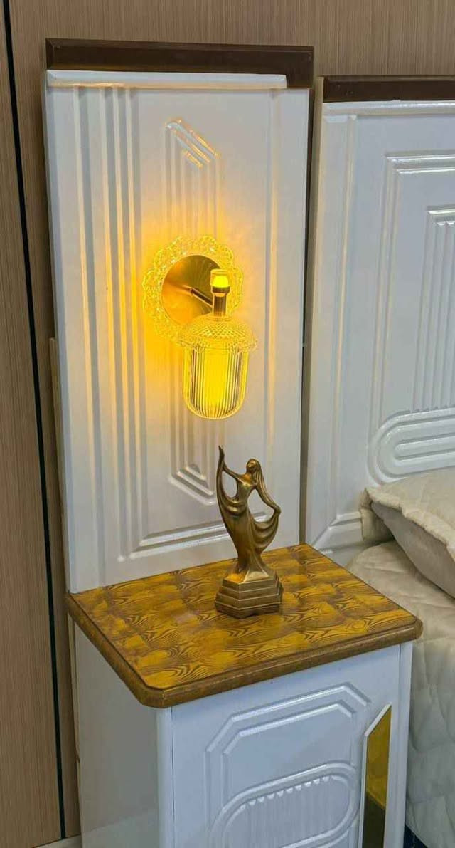 السعر ( مليون و٢٠٠ ) فقط😍

غرف نجاره عراقيه 💯💯

تتكون من ١٠ قطع 

عرض الكنتور٣مترات و٢٠سم

ارتفاع الكنتور مترين و٤٥سم

السرير بلوك ٦ ارجل

طول السرير 200 سم 

عرض السرير 160 سم 

الضهر جرجوبه فريم داخلي

الزاويه بارتفاع الكنتور 

الشازلون والطابوريه 75 الف 

الدوشك 150 الف  ضمان ٥ سنوات Colombo, Sri Lanka


**إذا كنت صاحب هذا الإعلان وتريد حذفه لأي سبب، رجاءا أرسل رسالة إلى الدعم الفني**