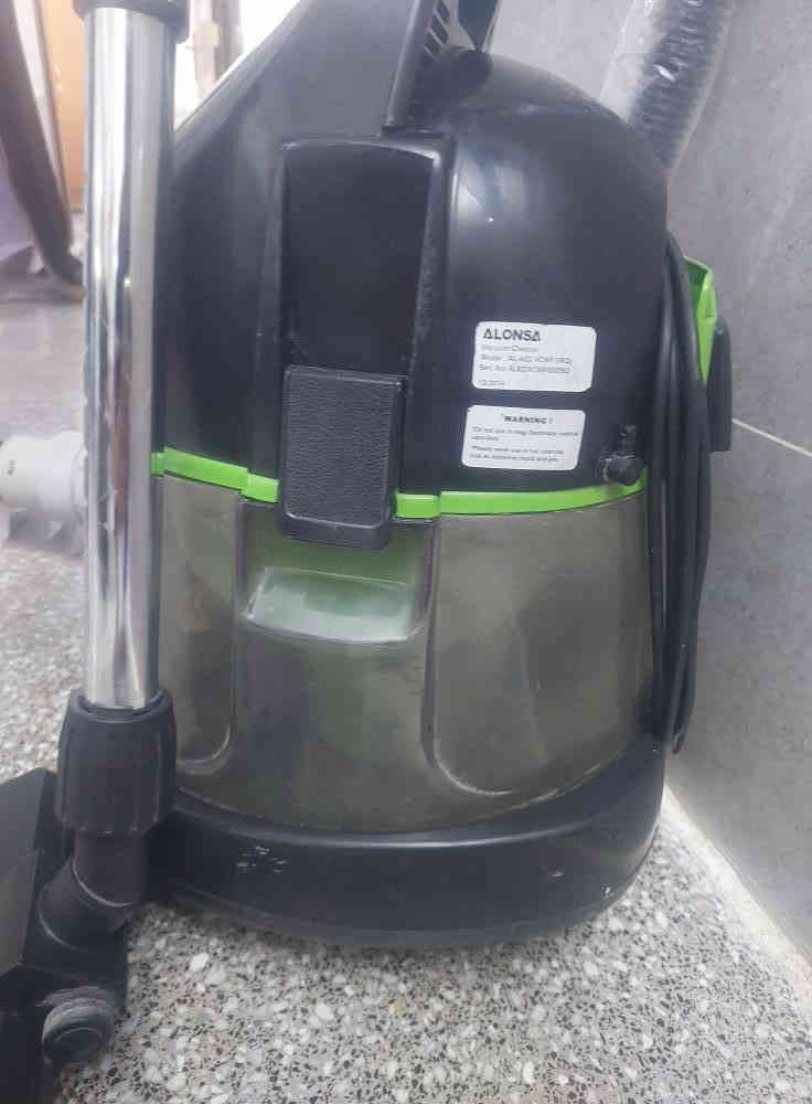 بغداد /حي البساتين
***********
بي واتساب
