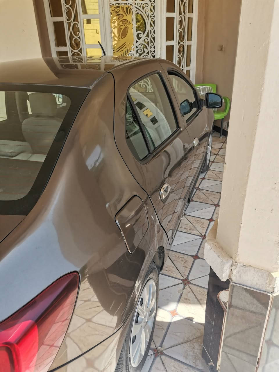 (***********) (***********)
