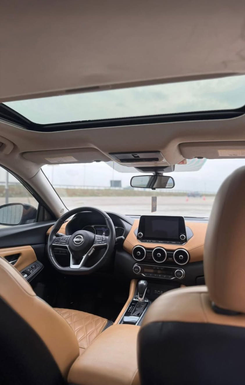 ﷽
نيسان سنترا 2024 شكل جديد Sv plus فول فول
الحادث جاملغ و ربع بنيد صبغ و باب مبدل بلادى
رقم شاصى : 3N1AB8CVXRY334336
ايرباگ ستيرن و برده راجع سستم
السعر : 145 و بيها مجال للطيبين 
ماشيه زيرو : 9 الف ميل
المواصفات : فول فول
فتحه سقف
كشن هيتر
سكان هيتر
سماعات BOSE  
داخل قرميدى
5 كاميرات 360 درجه 
رادار امامي + خلفي
كاميرا خلفيه دواره 
تشغيل عن بعد 
تحكم ستيرن فول 
كشن جلد + كشن كهرباء 
تدفئه كشنات 
تدفئه ستيرن 
سياره بدون رقم بس تترقم دهوك
اتصال او واتساب: ‭***********
