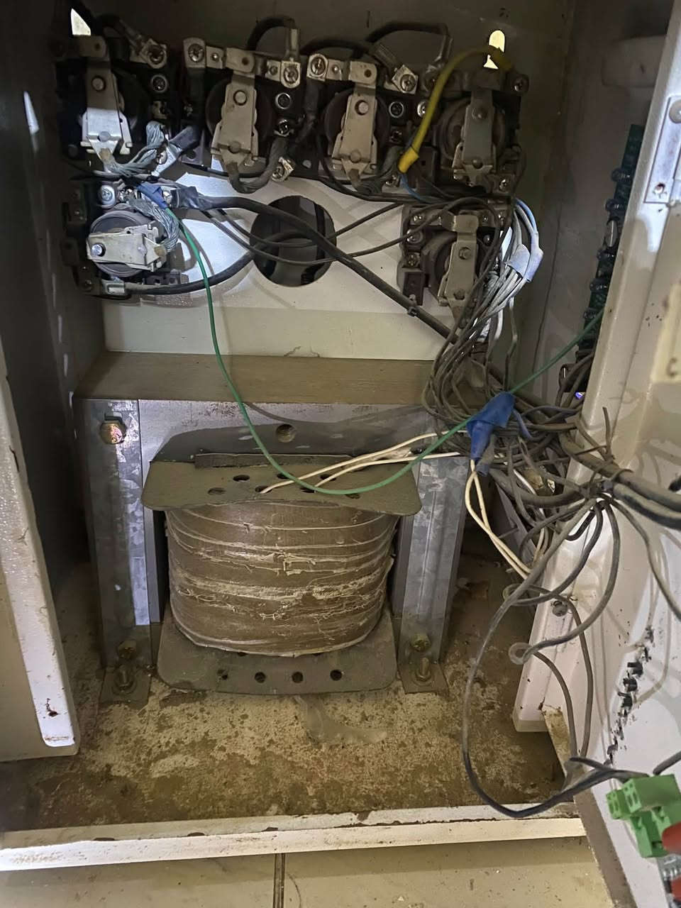 رافعة قدرة نوع شيزر  40 امبير على الفحص شرط سعر 250


**إذا كنت صاحب هذا الإعلان وتريد حذفه لأي سبب، رجاءا أرسل رسالة إلى الدعم الفني**