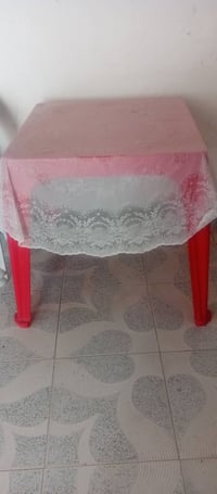 طاولات • نظيفه • سعر مناسب