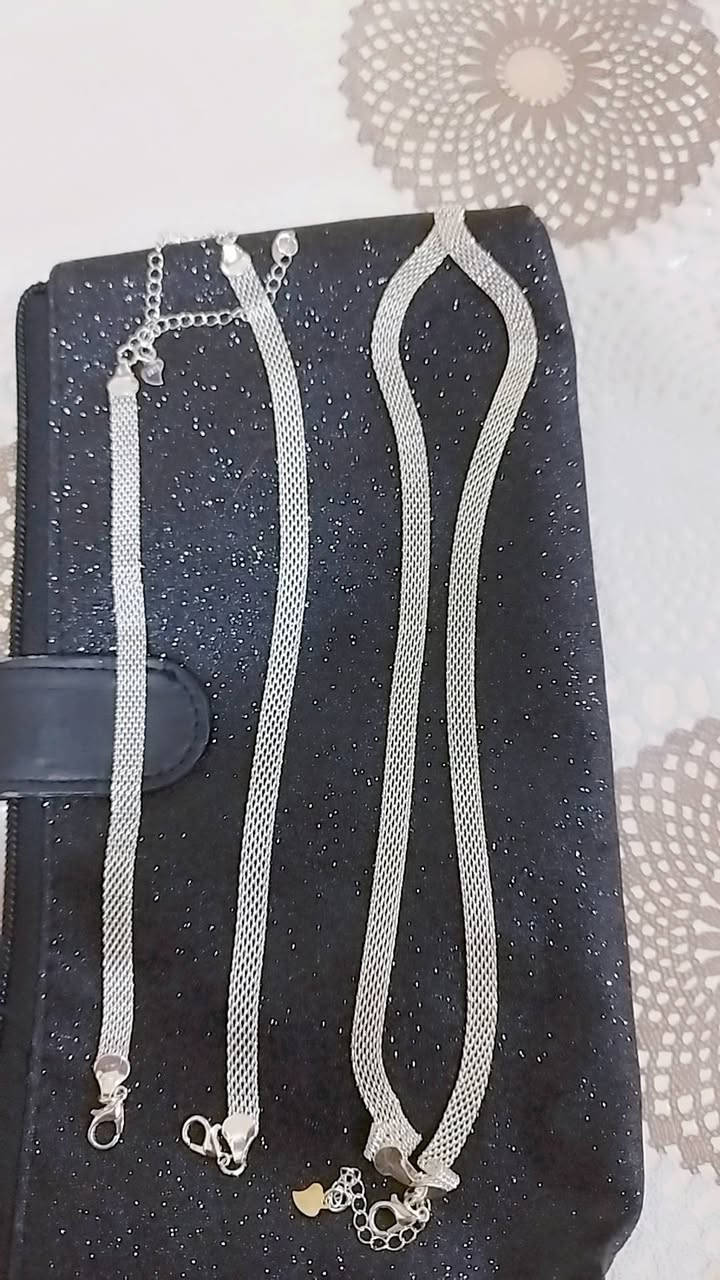 تخم. فضه متكون. من. سوار. وحجل. وزنجيل. طويل. مختوم 925 نوع. جيسكا. الي. مهتم. يتواصل  خاص


**إذا كنت صاحب هذا الإعلان وتريد حذفه لأي سبب، رجاءا أرسل رسالة إلى الدعم الفني**