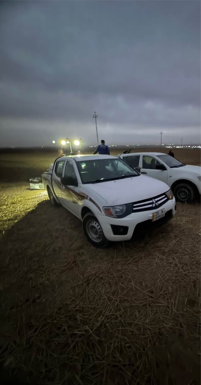 سلام عليكم 
L200/2008
سياره جديده سنويه جديده بيها طخه بل سقف 
بدون دواخل ولا تكم 
رقم جديد  بس تحويل وكاله ماكو 
حصة بانزين 
حصة غاز 
للبيع فقط 
السعر 95 بيها مجال بسيط 
ما متواجد عل نت 
اتصل 
***********
*********** كركوك, العراق

