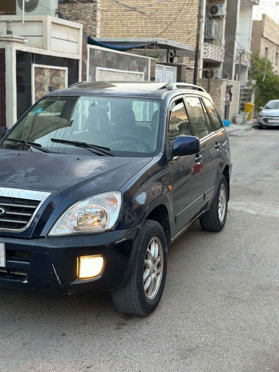 تيكو موديل 2011 كير ميكانيك المرغوب مكينة حجم 2000 كير مكينه تبريد كفاله خير من الله . بدون ضربه وصبغ ع وضعها دواخل نظيفه منظومه زنون لايت رقم جديد سنويه جديدة صدرها ٦٠ بلمية وبيها شاشه وكامره سياره جاهزة من كلشي موجوده بسيدية قرب تقاطع درويش/ *********** السعر (55) مع مجال .

