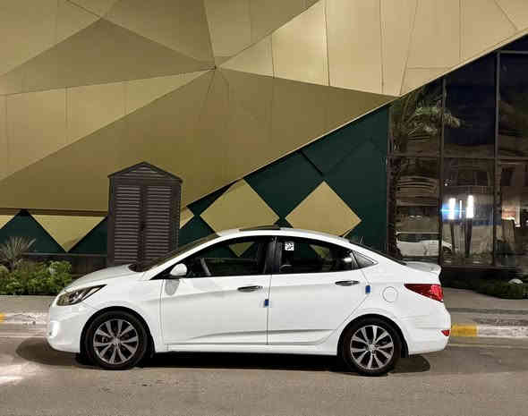 السلام عليكم  
اللبيع أكسنت خليجي فول مواصفات
الموديل 2015
تحكم ستيرن
سلايت
محرك 1600
ويل گب گروم
أشاير بالمري 
تبريد ثلج
تايرات جديدة
ماشية 58 km حقيقي
سياره جاهزه وأستعمال شخصي
بأسمي رقم بغداد الجديد سنويه نتهاء صلاحية ٢٠٣٠
السعر وبيها مجال بسيط 114 !!
مكان السياره بغداد اليرموك اربع شوارع
رقم الهاتف / ***********
