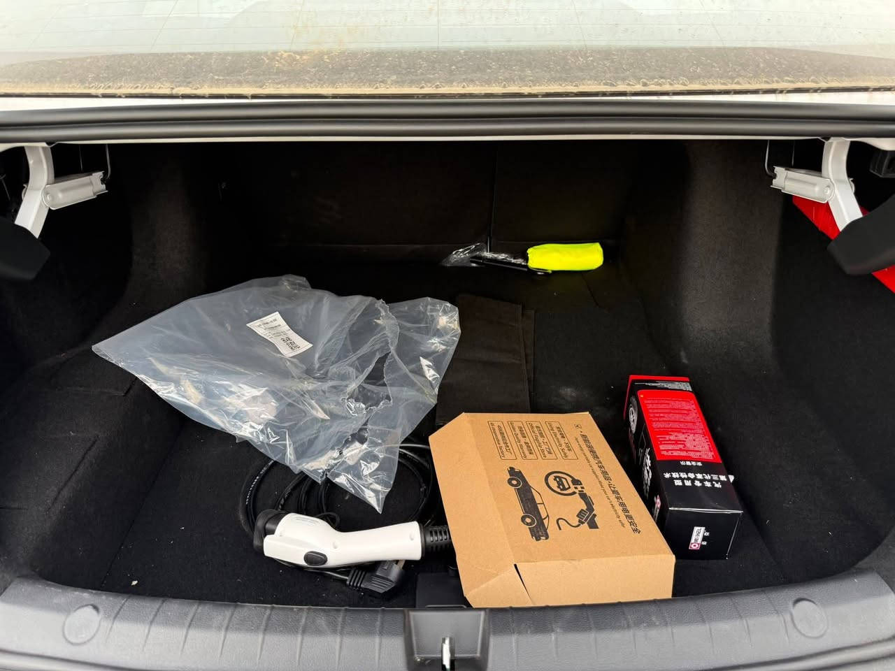 سلام عليكم للبيع بي واي دي 5
مكلف بالنشر 
البيع مستعجل لغرض ظرف
على وضع الشركة السعر المطلوب 105 قفل
الرجاء التواصل على الرقم فقط 
***********
