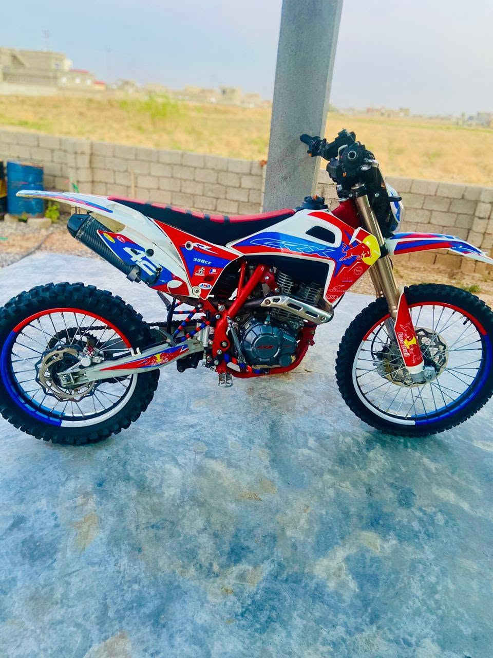 السلام عليكم
قفاز crx
 
موديل 2025

محرك 350شرط ما مفتوح 

كهربائياته كلها شغاله 

صالنصه جديده 

تواير جدد 

نشاط فول 

سلف شغال ما يعوزه كلشي

المكان قريت العيثه 

***********

السعر1350وبيه مجال

يرحم والديك اذا مو شراي لا تبزعني وتضل تعامل
