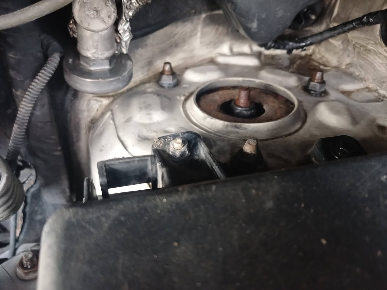 السلام عليكم ستاركس 2009رقم انكليزي  تخم تاير جديد  حداديه جديد كير اكسن مكينه بس تبخير قليل بدون تنقيص بيه رشات صبغ قليل 10035بيها مجال حك الجيه العنوان بابل قضاء القاسم السيارة جاهزه خير من الله مالت جناي  الستفسار عله الرقم ***********
