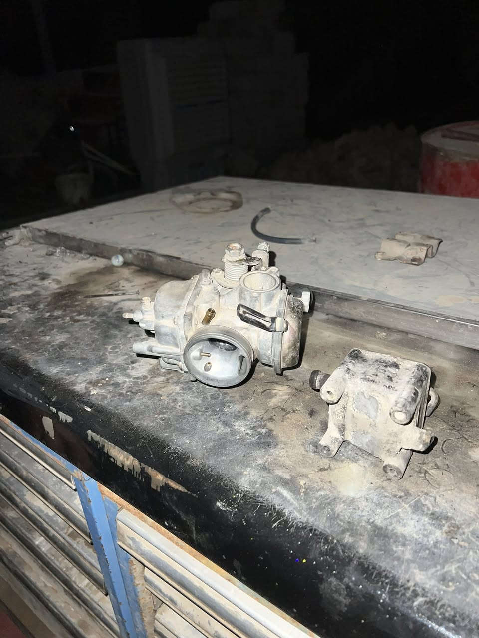 ‏أغراض دراجة فراشة كاملة للبيع ‏قيم وخذ ‏مكان الناصرية شارع بغداد للتواصل WhatsApp الرقم ‏***********
