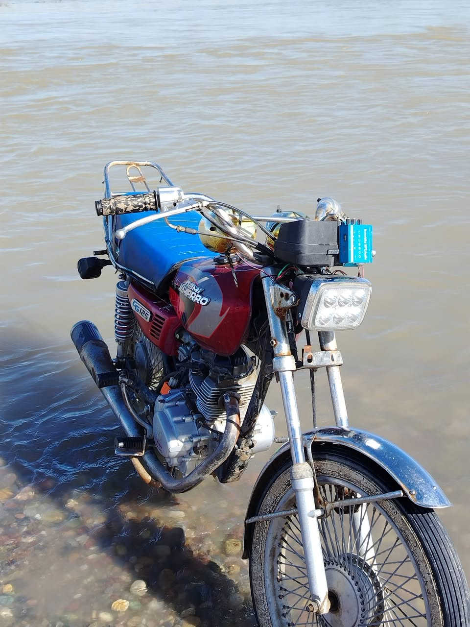 السلام عليكم موطور تايكر موديل 20محرك معمر جديد شرط لا تبخير لا صوت لا دخن السعر 330وبي مجال /***********
