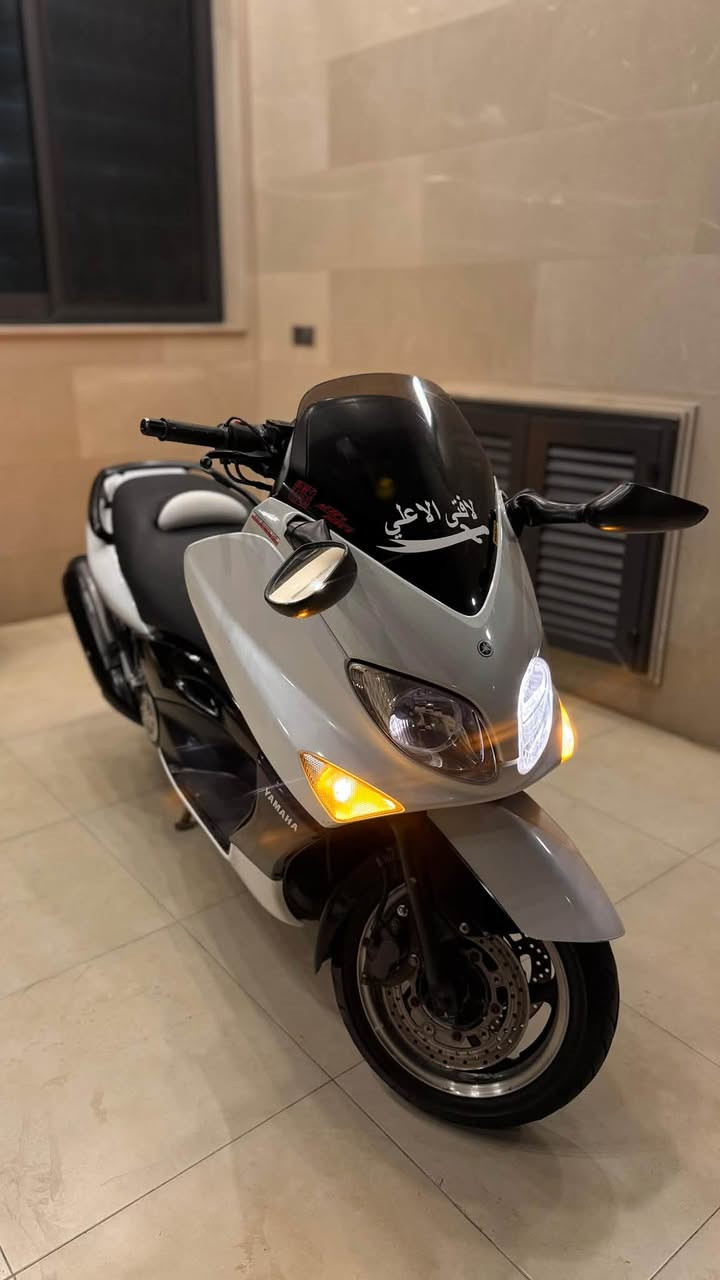 السلام عليكم
TMAX 2008 للبيع مرقم  رقم (انگليزي )♥️
الدراجه كفاله 
الدراجه نظيفه وما متعوبه ابد ابد بانزين محسن فقط  ومغلف الصفاح الدوسات  السبايدر والكش زوج تاير جديد زنون اشاير لد بيها جي بي اس بلادي يدات تدفئه راديتر مبدل مال 14 عليها ادامه كلاجات كامله الدراجه نظيفه الدراجه مال جناية 
المكان بغداد الحبيبيه 
للتواصل      ( ***********
