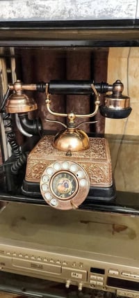 تحف وانتيكات الاستفسار واتس اب او ماسنجر  07830410552