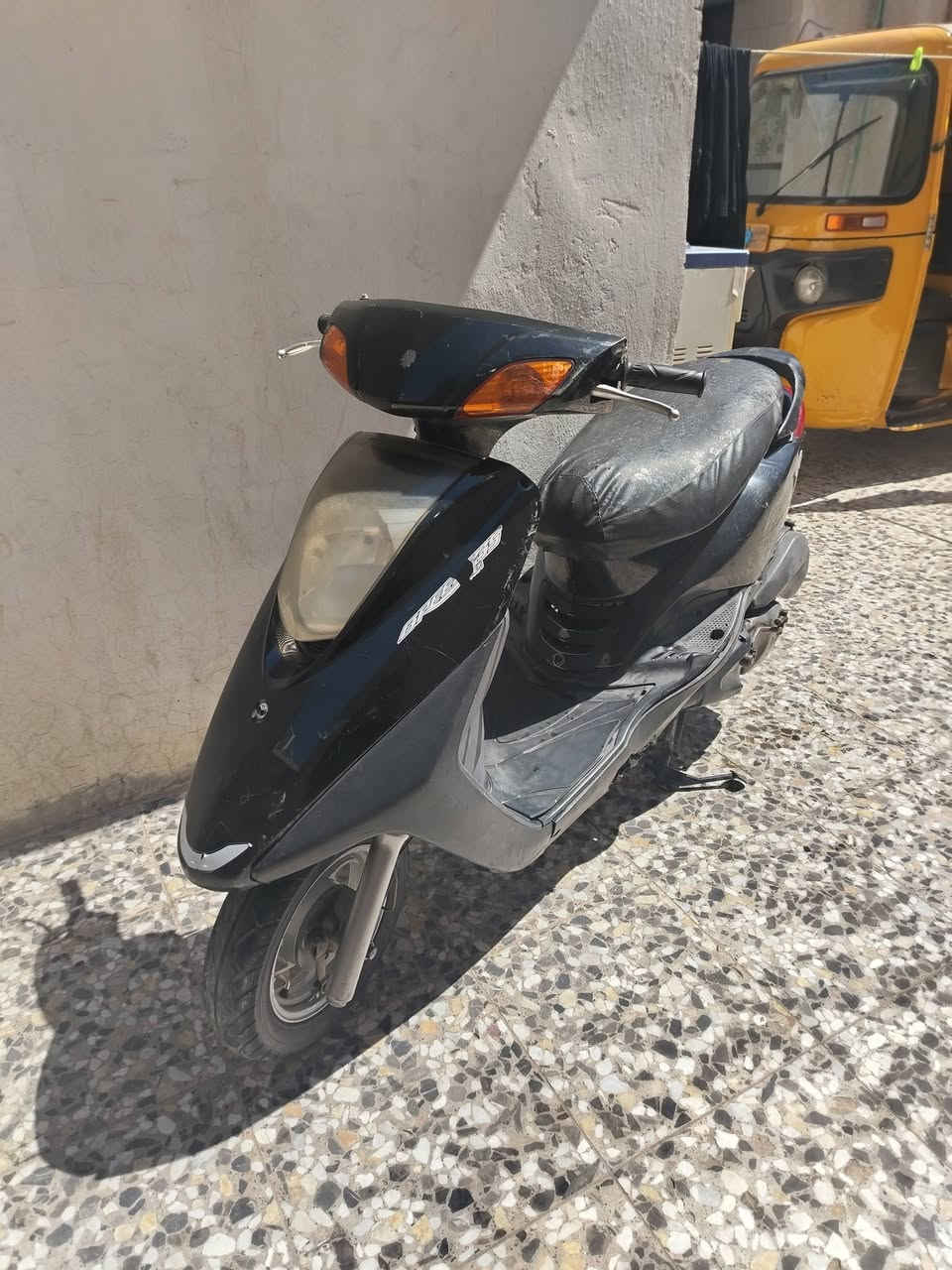 دراجه بريز كلها شغاله
بلاديه المكان بغداد السعر 650
اتصال ***********
