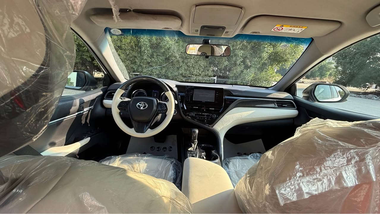 السلام عليكم كامري تكسي دبي مصبوغة عام بيها تبديل بنيد وجاملغات خلفية معجون موديل 2023 اصل ماشية 400 الف مواصفات LE تحويل ثاني يوم  السعر 145 وبي مجال بسيط مكاني بغداد *********** غير متواجد على الفيس 
بيع فقط …. بغداد, العراق
