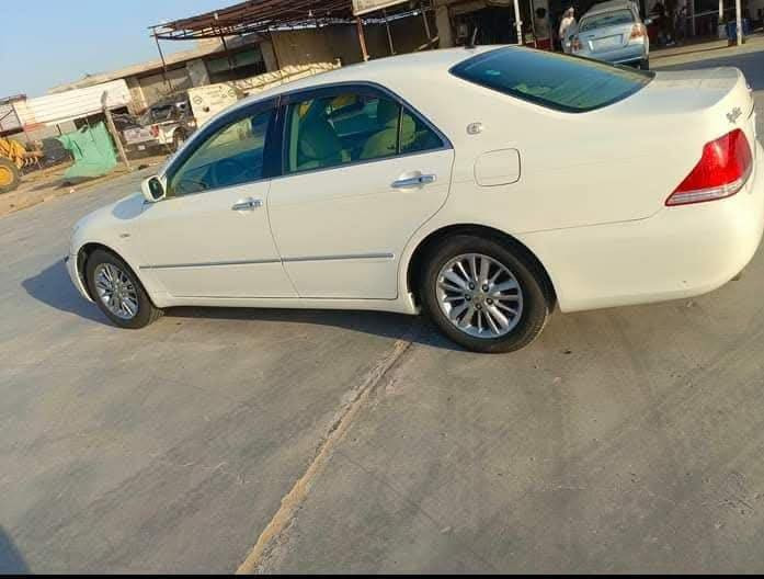 شاهينه ادوات 
السعر 38
كصة جنطه
 4دكم 
اناره ترحيب 
طخم تاير 
6 بصمات
 كير مكينه حداديه دواخل بجيس متومه رقم وسنويه شغل درجه اولى رقم عراقي الماني 
*********** متوفر واتساب
