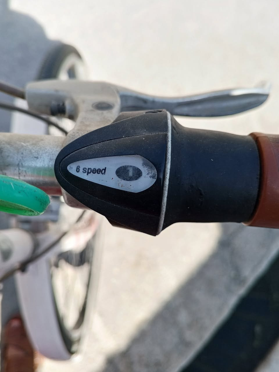 السلام عليكم 
بايسكل رياضي للبيع 
تبديلات 6 
بريكات امامي خلفي 
نضيف كلش جاهز
السعر 80 
مكاني بالرفاعي 
***********
