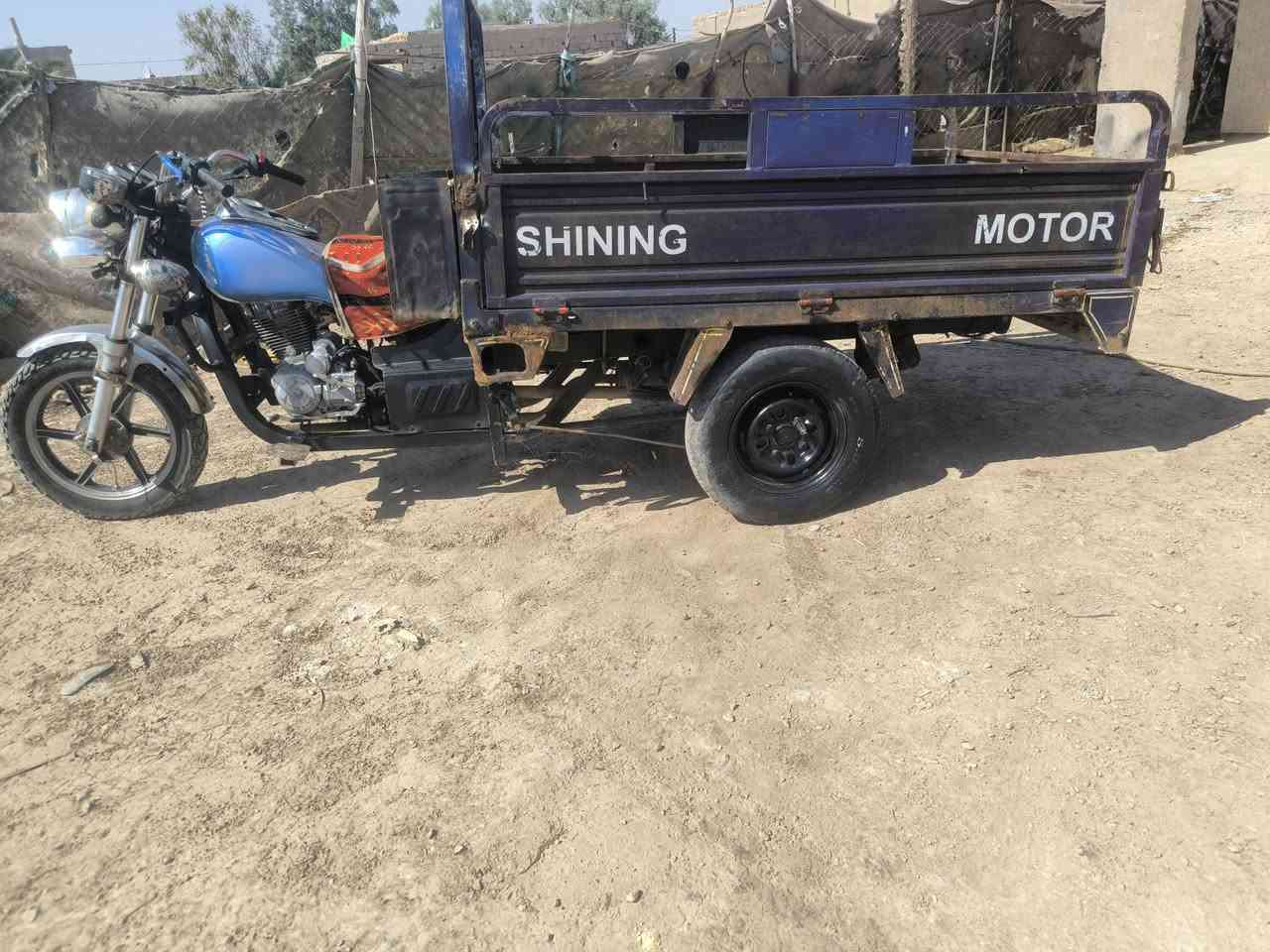 صقر موديل 2012. رقم ابيض  وسنويه نجف راعي ماندله الستوته جاهزه كلها نكره سلف. السعر 950. العنوان الديوانية المهناويه    ***********

