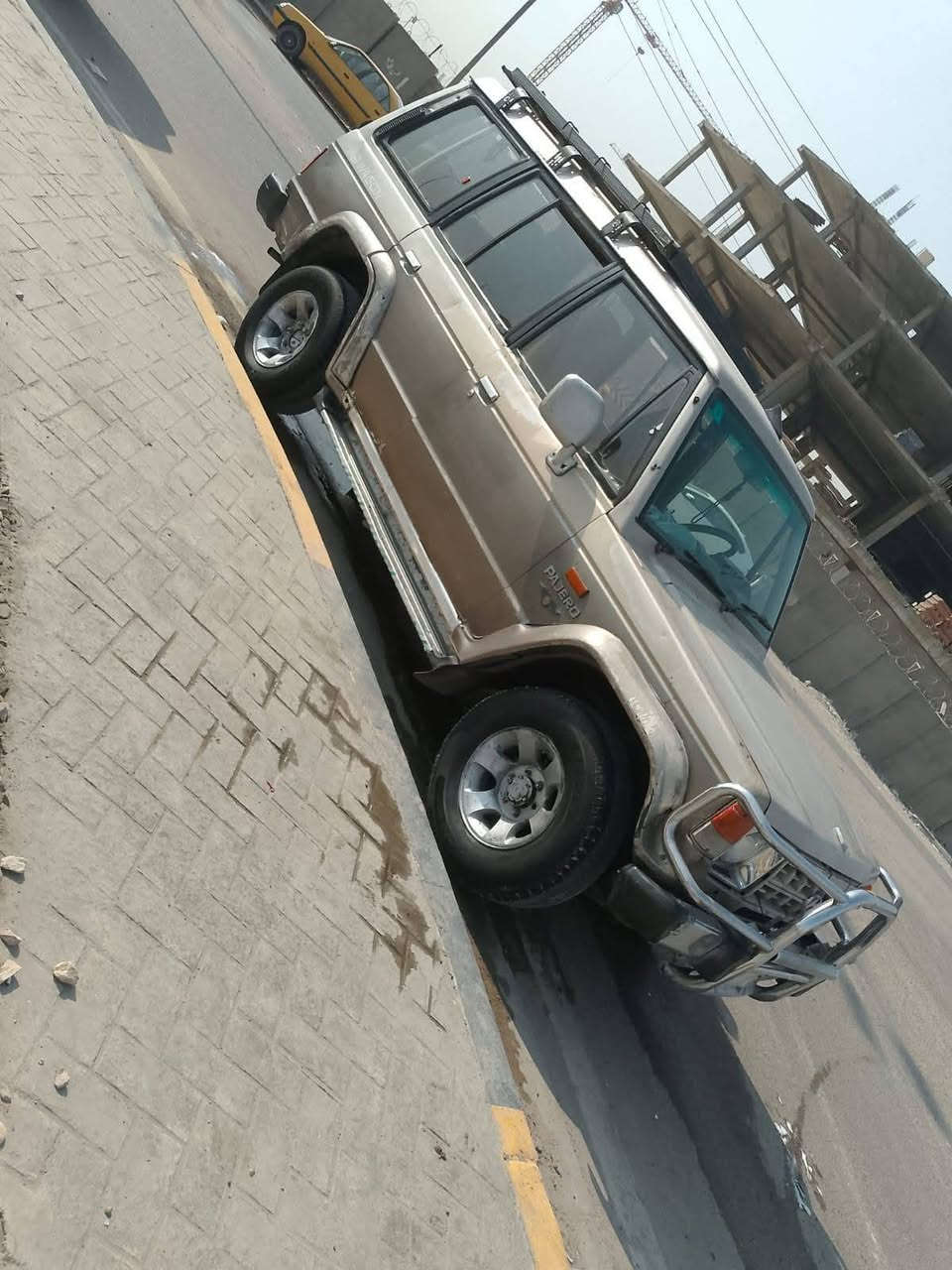 السلام عليكم باجيرو لبيع موديل 96 كير اوتوماتيك جديد مكينه ونجي6 صدر خير من الله تايرات نضيفه ارقام انكليزي تحويل مباشر سياره بسمي سعر 38 وبي مجال رقمي 0771 439 7220
