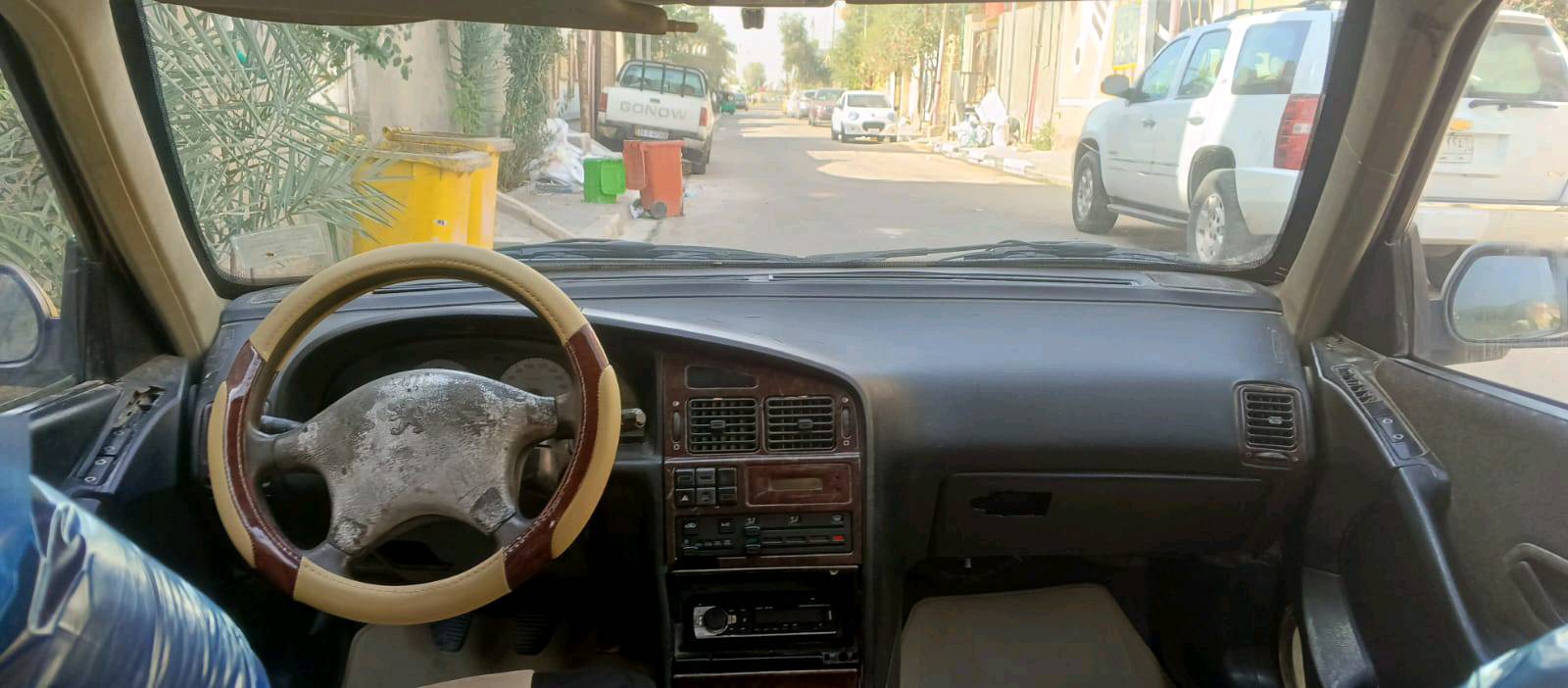 سلام عليكم بيجو بارص للبيع موديل 2013 تكسي السنويه منتهيه سياره شغاله كلشي بيه شغال وتبريد حداديه ومحرك ما عايزه شي بس البدي بي خياسات شوي السعر 28 وبيه مجال العنوان البصره القبله  للاستفسار الاتصال على الرقم ***********غير متواجد على النت