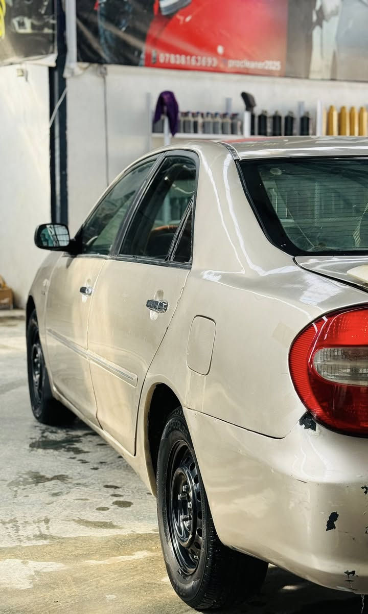 السلام عليكم
كامري للبيع 
موديل 2006 
( ادوات )محرك 
محرك 4 سلندر
كير اوتو 
كير ومحرك جدد
تبريد شغال ثلج 
سلايت روڤ جام 
4 جام كهرباء 
شاشه ايباد 
داخل مخمل 
نضيف 
مصبوغه عام 
بدون ضربه
اوخياس 
السياره كل اوبشناته شغاله 
حداديه اماميه خلفيه نضيفه 
تخم ويل وتخم تاير جديد 
باتري جديد
38$السعر
مكاني نجف
للاستفسار 
***********
