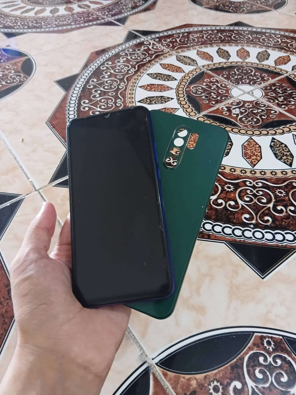 للبيع ريدمي ٩ نظيف كلش لا مصلح و لا مفتوح ذاكرة ١٢٨ 
السعر اتصل او راسلني خاص
مكاني بغداد ابو غريب 
***********
