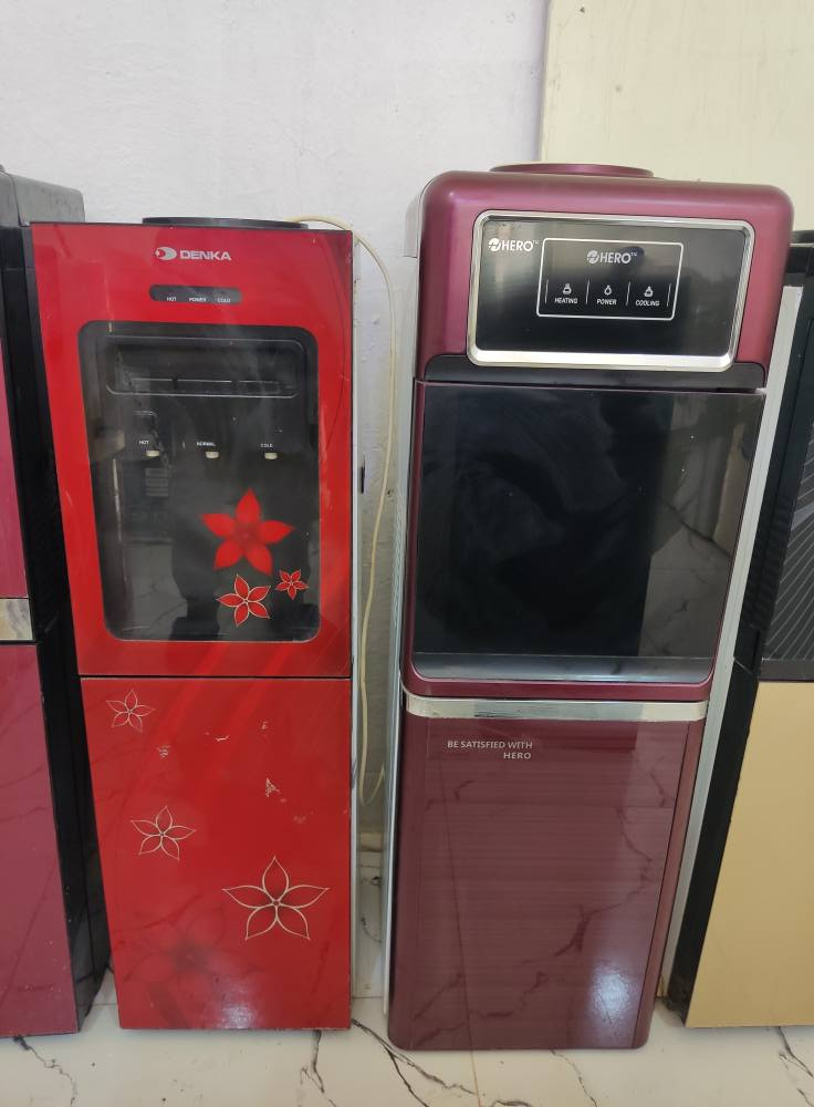 سلام عليكم متوفر برادات مي كله شغال عل فحص حار وبارد كل واحد وسعر مكان كربلاء حي العسكري سوق العابد 

 ***********
