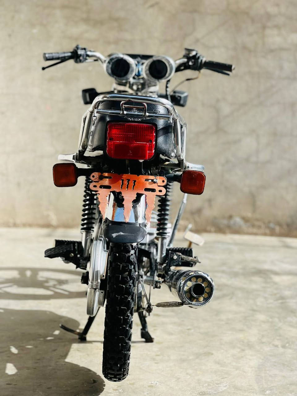 مكلف بالنشر السلام عليكم ماطور يسفان وزن ثقيل باب اول موديل 2022 نشاط فول محرك ناعم منفيس موجود النضافه كدام العين 
السعر 575 وبي مجال 
الخاص مفتوح


**إذا كنت صاحب هذا الإعلان وتريد حذفه لأي سبب، رجاءا أرسل رسالة إلى الدعم الفني**