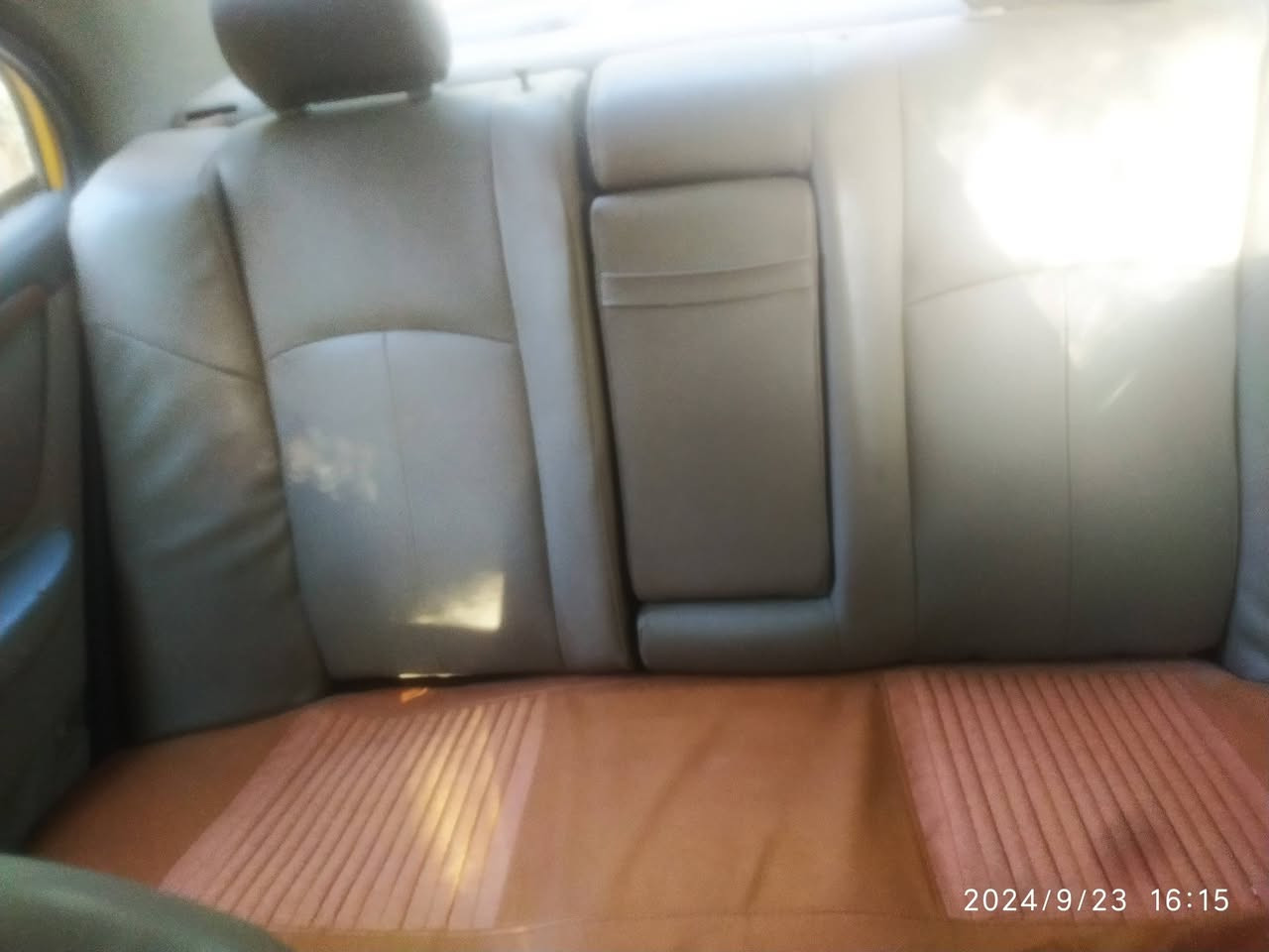 السلام عليكم ليفان 620 للبيع او مراوس حسب القناعه گير مكفول محركها مستحق بيها خياسات رقم احمر عليها ٣٠٠ غرامات هيئه ٦٠ الف مكانها حله راعيها يحول غرفتها نضيفه كهربائيات كامله رقمها احمر سعرها 23 وبيها مجال للاستفسار ***********
