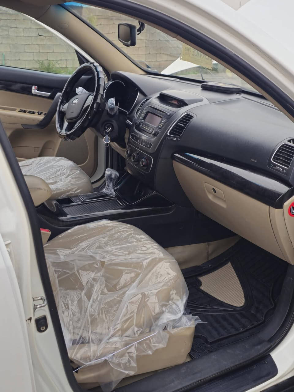 السلام عليكم سورنتو 2014خليجي مكينته 2400 السياره متجايه رقمهه بغداد سنويتهه لل30 السعر 135وبيهه مجال للاستفسار *********** /*********** مكاني واسط العزيزيه
