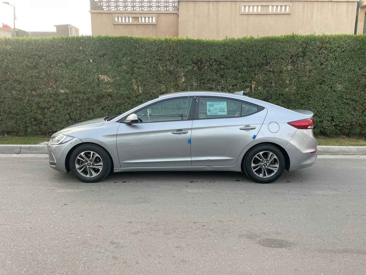 السلام عليكم للبيع فقط 
النترا ٢٠١٧ امريكي محرك ٢٠٠٠ دوش سيارة كلش نظيفة وجاهزه مابيها نقص حادثها بسيط بدون دواخل بنيد وقبغ الجنطة فقط صور الحادث موجوده سنوية وهزه ورقم كله جديد مكاني بغداد الاعظمية السعر ١١٤ ورقة اتصال ***********
