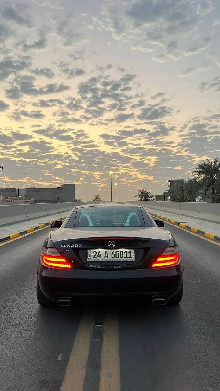 من النوادر بالعراق للبيع او مراوس
Slk180
مرسيدس  2013
فقط شبر صبغ بالدعاميه الاماميه 
ماشيه ٥٣،٠٠٠
بدون نقص نضيفة جداً
بانوراما + كشف 
شاشه 
ماوس
جلد
زنون
تحكمات ستيرن
كشف كهربائي
مكاني الحارثيه / اليرموك 
***********
