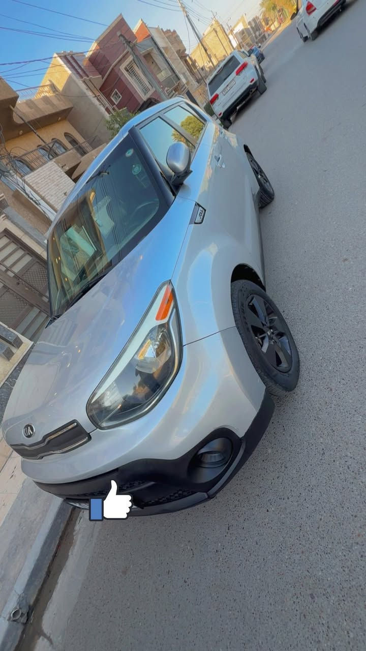 سلام عليكم 
صول 2018للبيع أو مراوس حسب القناعه
السياره جديده معنى الكلمه
صدر امامي خلفي جديد 
كير ومكينه مكفولات
بجم كبس 
حادث السياره الباب الخلفي ربعه وبس 
والباقي كله كفاله
ليبل واحد كله 
مكينه 1.600
مانع انزلاق
تحكمات ستيرن 
تبريد ثلج 
الاتصال ***********
بل خدمه
