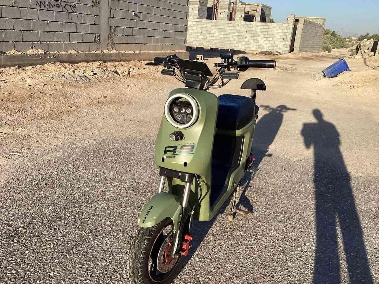 السلام عليكم دراجه شحن R9. مديل 24 بطاريات 32امبير جدد الدراجه نقصه الدواسات الخلفيه. شادله لايت عالي أبيض وناصي اصفر 3 عدسات وهورن سيدان صيني و تايرات جدد وسعرها400 بيه مجال للشراي ومكاني البصره الهارثه
للاتصال والمراسلة 
***********
