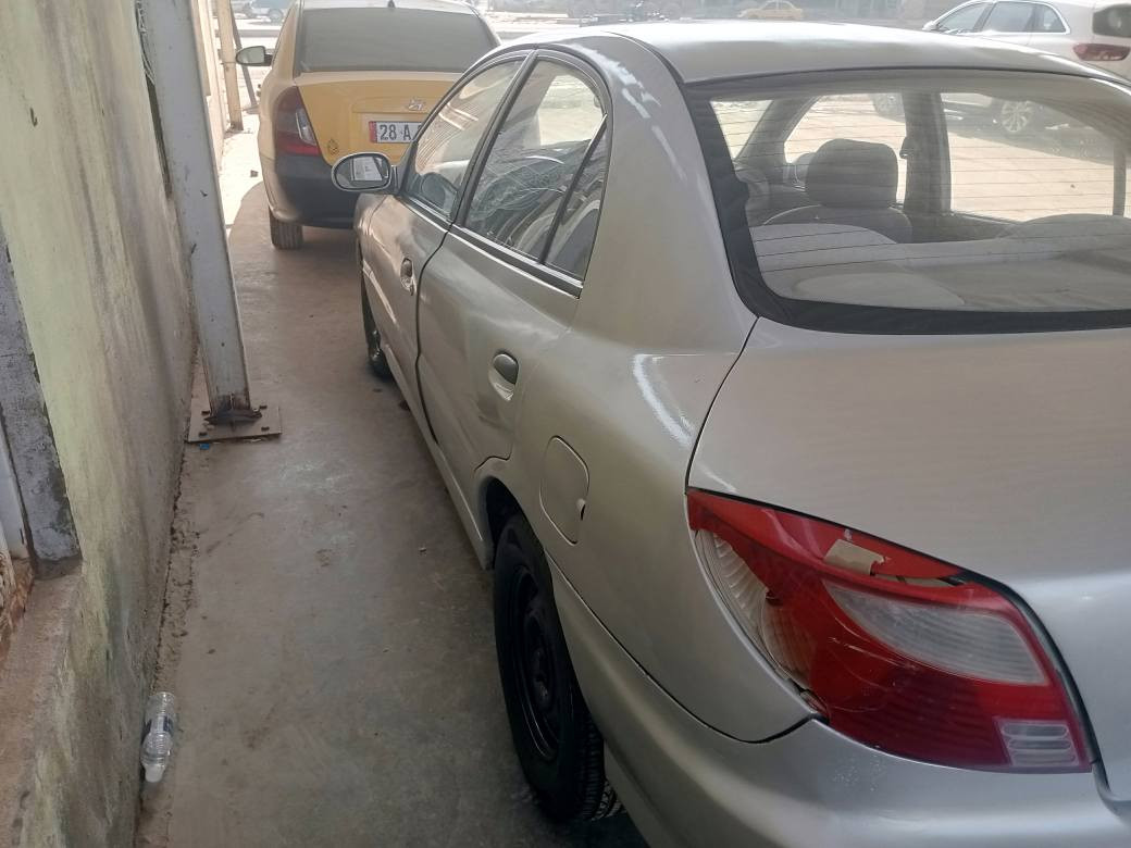 كيا ريو موديل 2003 رقم قادسية جاهزه السيارة مصبوغه عام عن الجراد گير عادي  السعر 30 وبيها مجال العنوان الديوانية رقم الموبايل *********** ديوانية, القادسية
