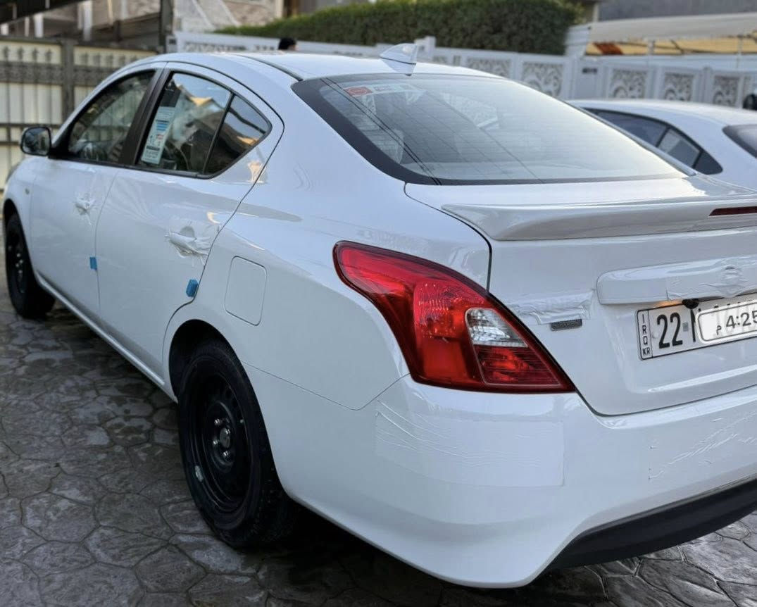 سني هندي 2024 ام الشباك الجديد ضمان شركة السور 
 / هندي اصلي
بليتة زركة بالتكمة
ماشية 7000
بعدها بفابلون الشركة 
شاشة الاصلية وكامير وتحكم ستيرن 
والداخل مغلفة كله سستم نايلون حراري دشبول و ابواب وسقف القماره و التكم و الصندوق 
وشادلها منضومة لايت زينون عالي و ناصي وبلوجكتر و الكبات مال تاير بعدهن بالنايلون هواي صارف عليهه بس اللايتات ب225 الف هي والنايلون مكلفات حوالي قريب ال500 و اي اغراض الهه بعدني مفاتحهن  على حطتهن بوضع الشركة
رايدهه ب 136 وبيهه مجال ان شاء الله
مكاني بغداد الكرخ 
للاستفسار الاتصال على الرقم : ***********
