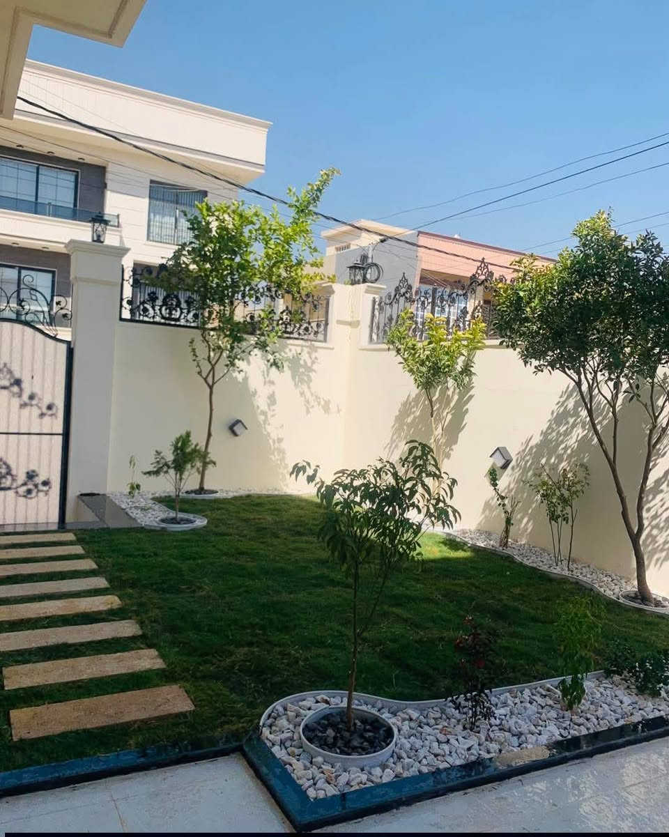 🌿 خلي حديقتك لوحة جمال وراحة طول السنة
💠تأسيس وترتيب وتصميم جميع ديكورات الحدائق المنزلية..
 وأدامة الحدائق باجمل الديكورات.. وتقليم وتشكيل الاشجار.. وتسميدها 
🔹للأستفسار اكثر مراسلة الصفحة 
📞او الاتصال على الرقم ***********
