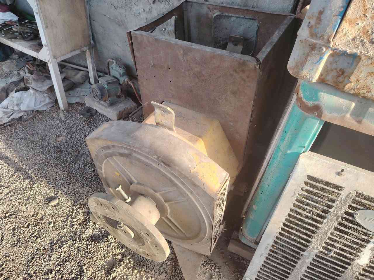 سيلام عليكم راس توليد للبيع شرط الفحص صارعدي حمل زايد وخرته وجبت اكبر منه 150كيفي ملفوف 200 سعره 15 ورقه وبي مجال مكاني نجف حي العسكري ***********
