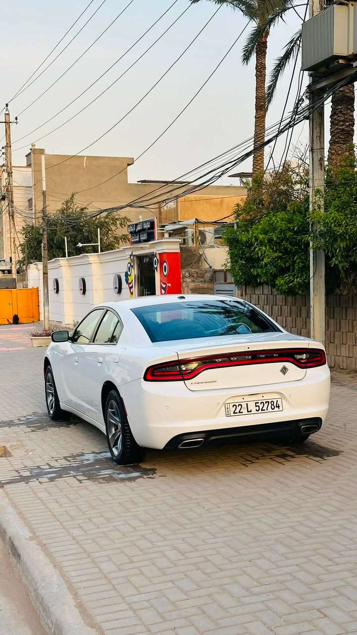 السلام عليكم جارجر  للبيع كفاله من الصبغ والفتح كنديه موديل 2019 عداد 260 ماشيه 102mi بسمي سنويه وهزه جديد 
*********** السعر 232 وبيه مجال جاهزه
