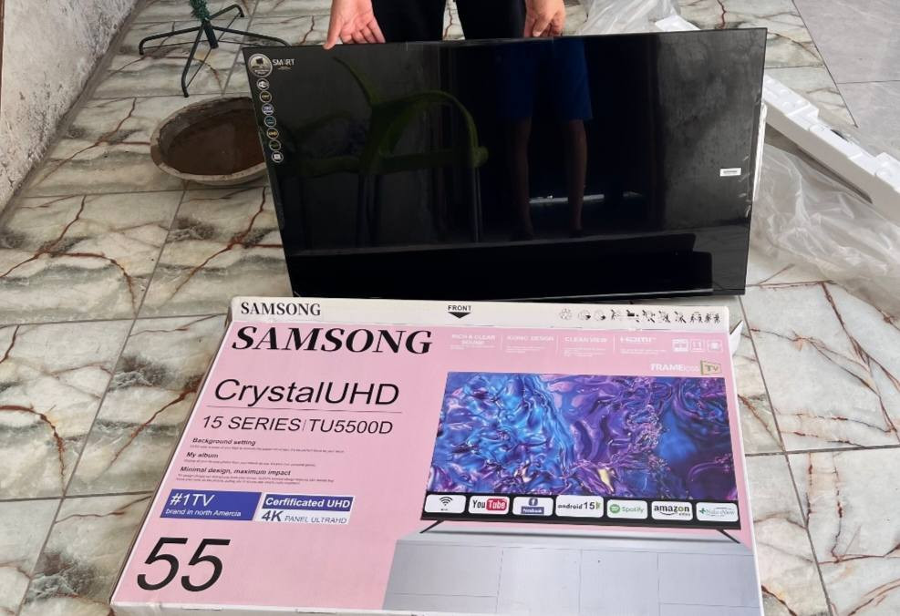 شاشه (SAMSONG) انترنت فول مواصفات نحيفه سلم الحجم 55 فول بلمواصفات توصيل حله 10 الف 
اخذوها قسط ويردوها بيع نقدا 
السعر (330) المكان بابل قضاء المحاويل 
(***********)
