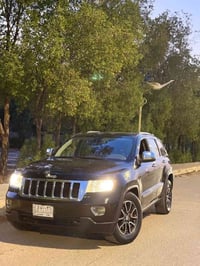 12للبيع او مراوس بجيب 14وفوك  السياره حادثه جاملغ وبابين جهة اليمين اي...