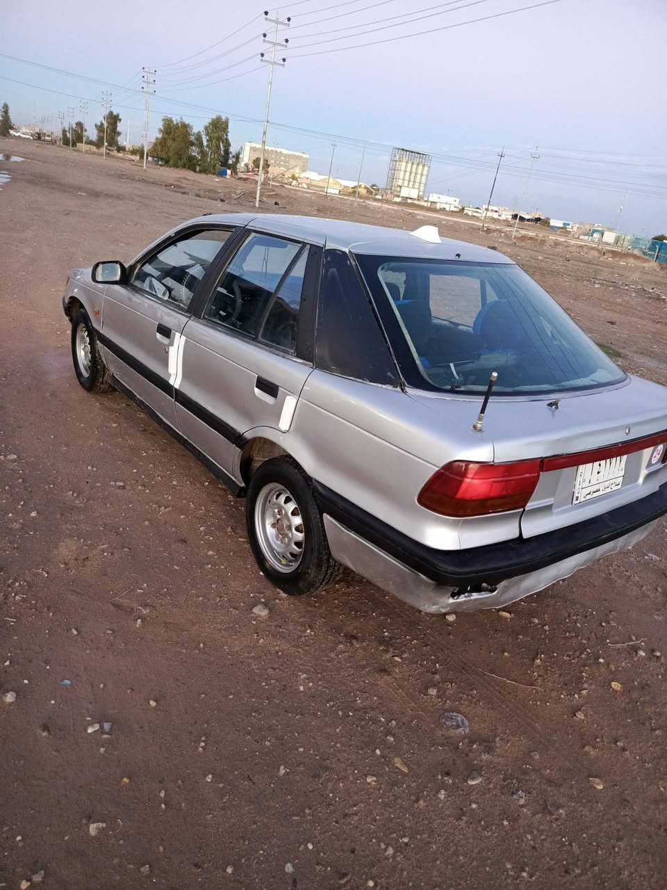 للبيع بسعر مناسب / لانسر ياباني موديل 91 بلاديه بدون ضربه صبغ جماليه / مشروع وطني سنويه ل27. تحويل مباشر كير ومحرك خير من الله صدر نص عمر غرفتها نضيفه / السعر(25)  مكاني تكريت الديوم / ***********
