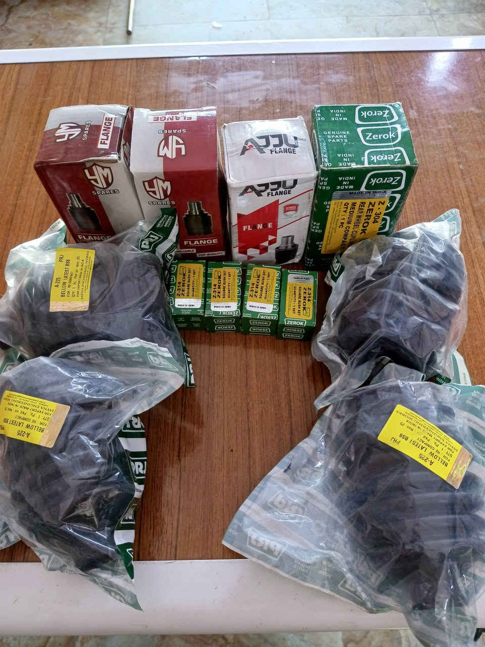 رجعت لعروض لل تكاتك 
تخم لقم 
تخم فناجين 
تخم لاستيك 
سعر ٤٠ الف مع الشد 
تخم لقم 
تخم فناجين 
سعر ٣٠ الف مع الشد 
لاستيك درايم شفت اصلي شركه
سعر لقطعه ٥ الاف 
درايم شفت سعر ٨ الاف 
قماجي كير ابيض واسود اصلي شركه وردي 
سعر ١٨ الف مع الشد 
قمجي كلج اصلي 
سعر ١٣ مع الشد 
قمجي بك اصلي شركه 
سعر ١٥ الف مع الشد 
بلك شركه اصلي 
سعر ٧مع الشد 
تخم واشر مكينه سعر ٥
محلات عباس السعدي شارع ٦٠ مقابيل المستوصف 
لل ستفسار خاص ***********
