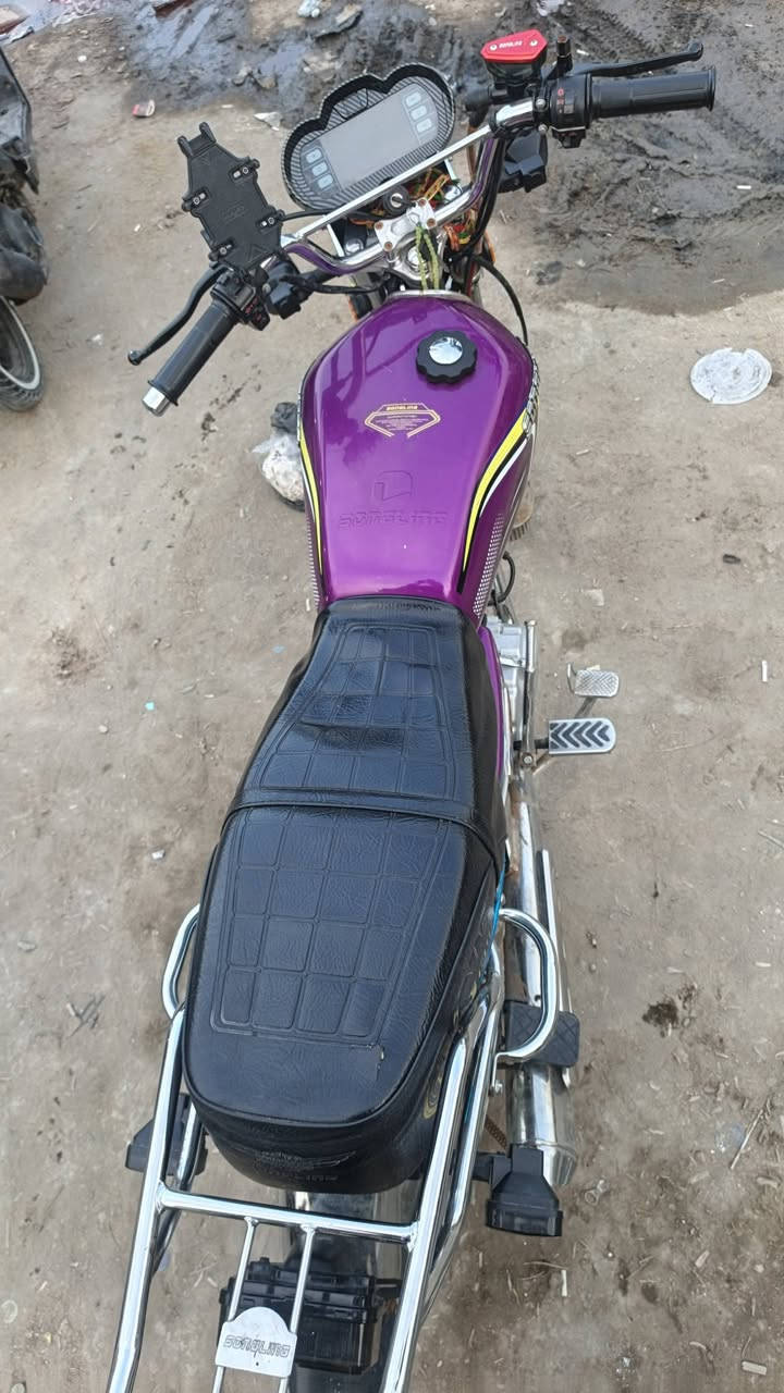 بغداد 
للبيع دراجه تايكر 4 كير 
موديل 2025 نضيفه
السعر 500 خاص 
رقمي ‏‪***********‬‏
