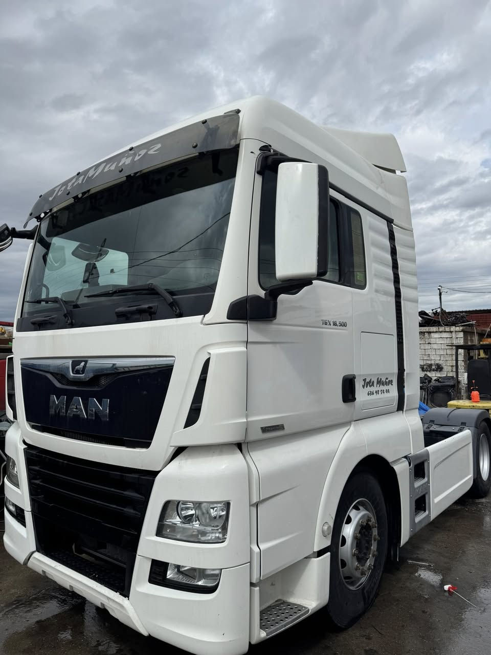 مان ٢٠١٧ ..  تاک سۆپەری حجم ٤٨٠ 
مکینەی ئەلمانی ٢٠١٣ی لەسەرە
گێر ریتایدی کارد
جوان و خاوێن 
سەلاجەو ناوزەرد
0770 175 5142

0750 255 4065
