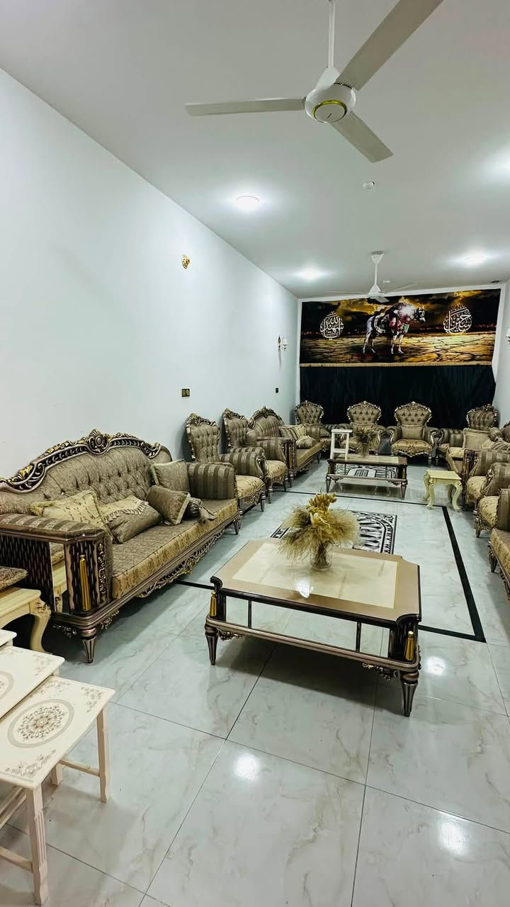 دار سكنية للبيع (بناء حديث) - حي أور

📍 الموقع: الناصرية، حي أور - شارع السبيس
📐 المساحة: 120 متر مربع 
🏗️ سنة البناء: 2021 (بناء حديث، جاهز للسكن )

***********
