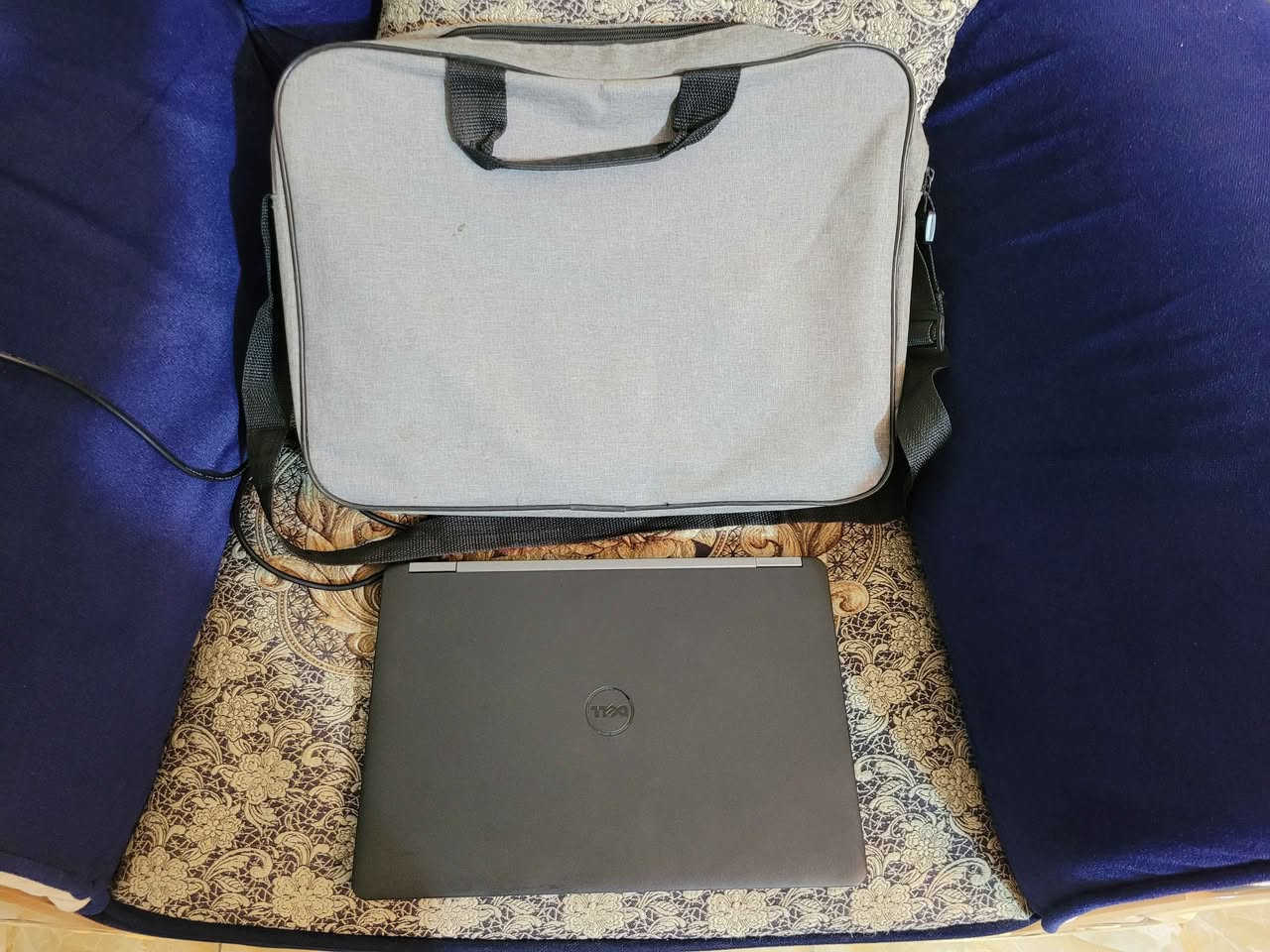 Dell latitude e7270
I5 6300u المعالج
Ram 8gb رام
Msata 256gb هارد
Intel hd graphics 520 4gb كرت شاشة متصل
Wifi 5
الجهاز نظيف استخدام قليل
السعر بي مجال
المكان بغداد حي البتول الرقم
*********** بغداد, العراق
